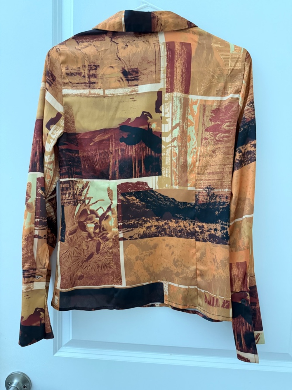 Abstract Print Button-Down Shirt - Picture 5 of 6